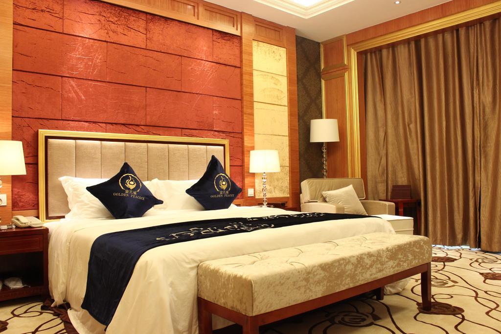 Golden Peacock Resort Hotel Beira Oda fotoğraf